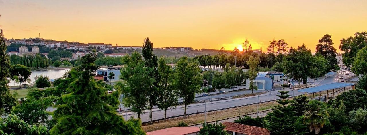 Stylish And Elegant Studio - Best View And Location In Coimbra Downton Buitenkant foto
