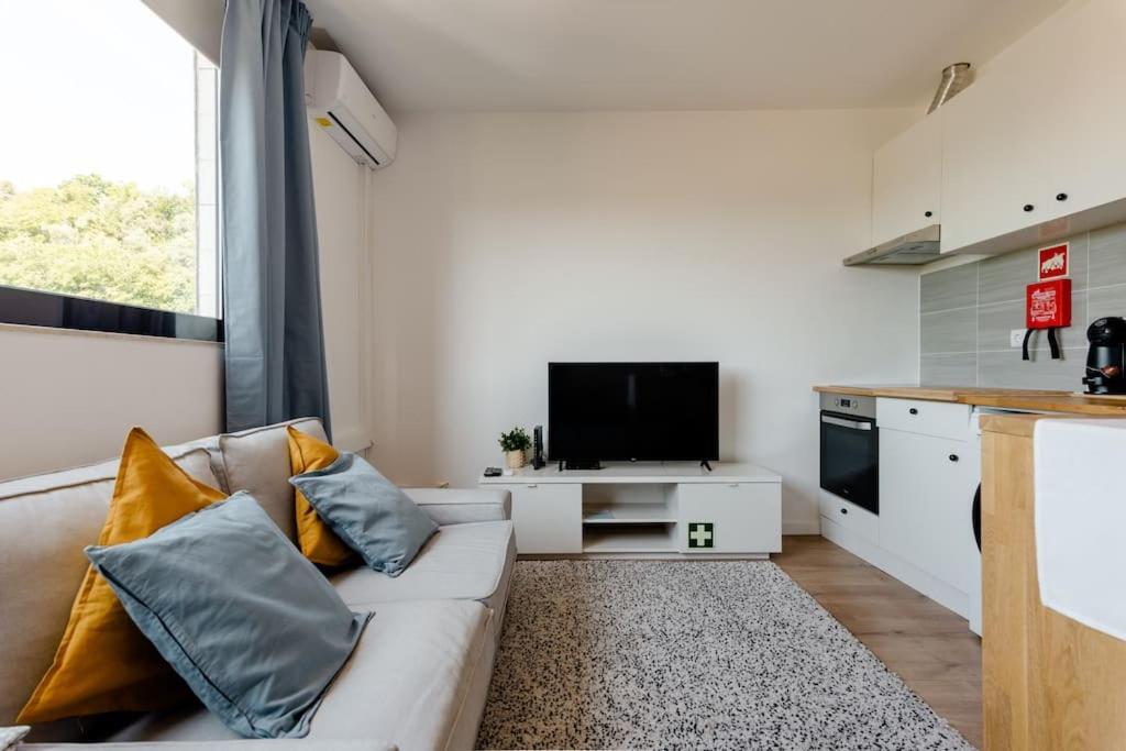 Stylish And Elegant Studio - Best View And Location In Coimbra Downton Buitenkant foto